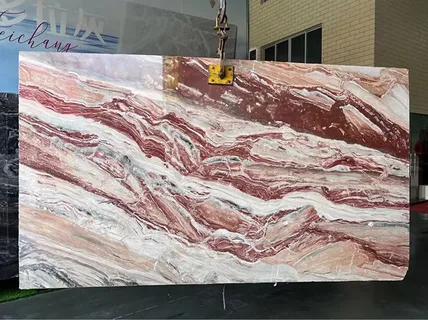 تصویر 2 از سنگ مرمریت شکلاتی یزد با رنگ گرم برای نمای ساختمان